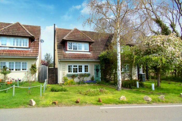 3 Bedroom Semi-Detached House To Rent In Hatley Road, Wrestlingworth, SG19