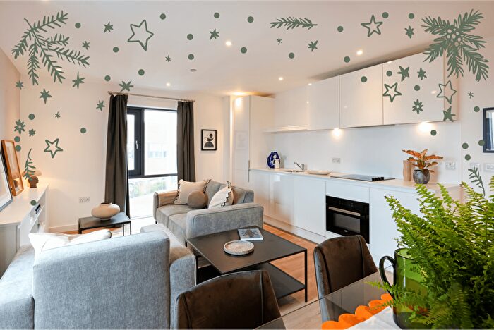 3 Bedroom Apartment To Rent In The Lansdowne, Hagley Road, Birmingham, B16