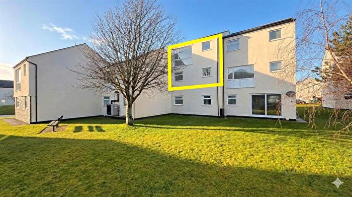 2 Bedroom Apartment For Sale In Glan Gors, Harlech, LL46