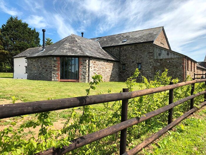 5 Bedroom Semi-Detached House For Sale In Beaworthy, Devon, EX21