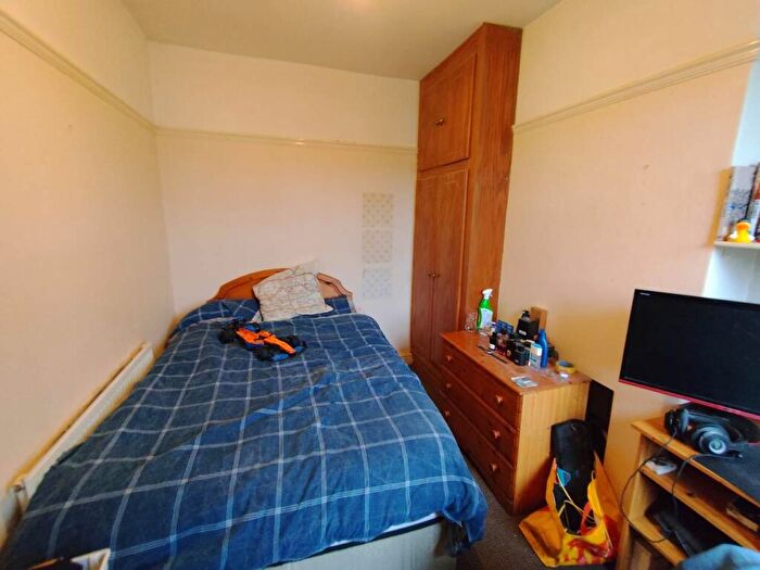 3 Bedroom House To Rent In Florentia Street, Cathays, Cardiff, CF24