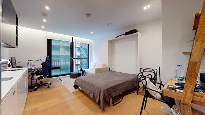 Studio To Rent In Handyside Street, London, N1C