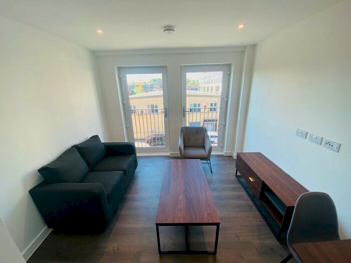 1 Bedroom Apartment To Rent In Waterhouse, Salford, M5