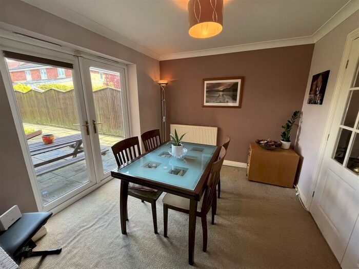 4 Bedroom Detached House For Sale In Sandhurst Drive, Wilmslow, SK9
