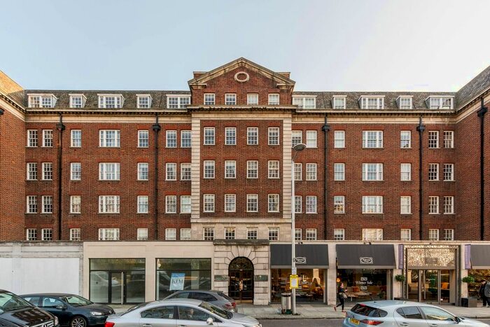 2 Bedroom Flat To Rent In Fulham Road, Chelsea, London, SW3