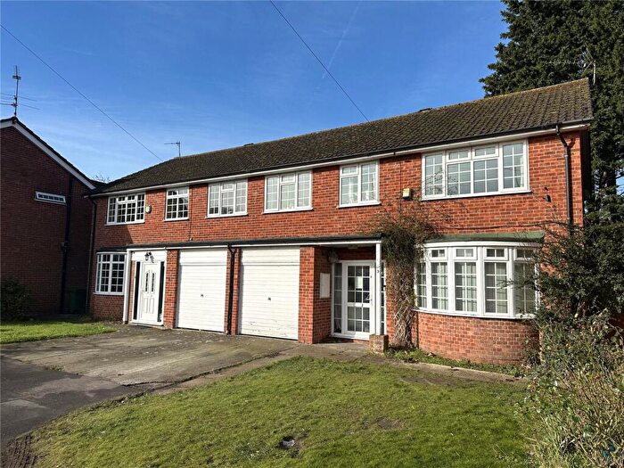 4 Bedroom Semi-Detached House For Sale In The Courtyard, Theale, Reading, Berkshire, RG7