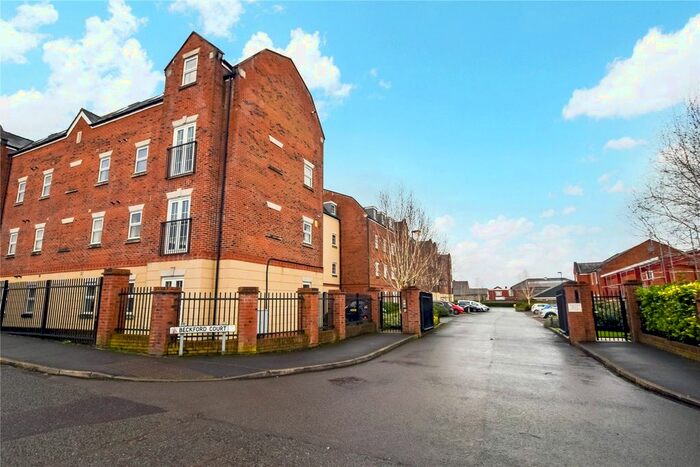 2 Bedroom Flat To Rent In Beckford Court, Tyldesley, Manchester, M29