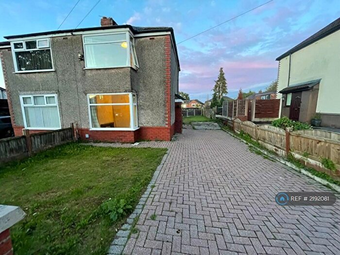 2 Bedroom Semi-Detached House To Rent In Briarfield Road, Bolton, BL4