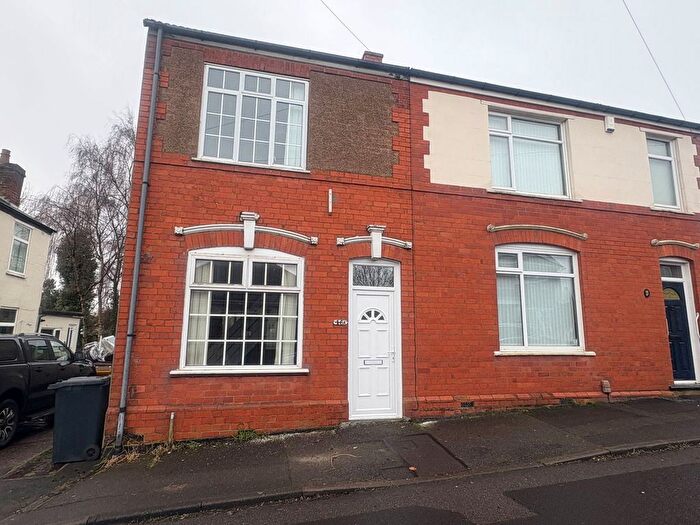2 Bedroom Semi-Detached House To Rent In Ward Street, Bilston, West Midlands, WV14