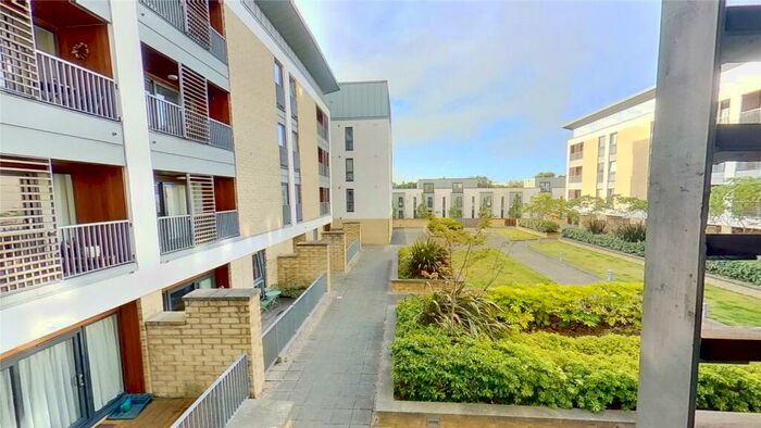 2 Bedroom Flat To Rent In Kimmerghame Path, Edinburgh, EH4