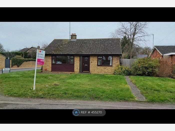 3 Bedroom Bungalow To Rent In Walnut Close, Newport Pagnell, MK16