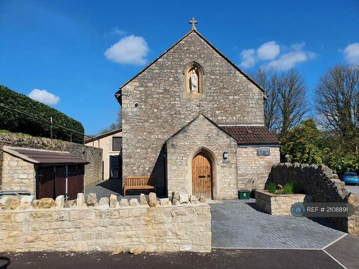 2 Bedroom Semi-Detached House To Rent In St Hugh's, Radstock, BA3