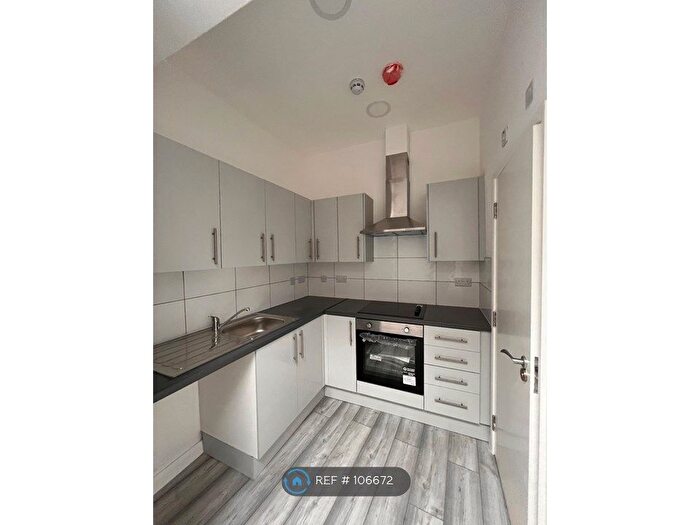 Studio To Rent In Green Lane, Goodmayes, IG3