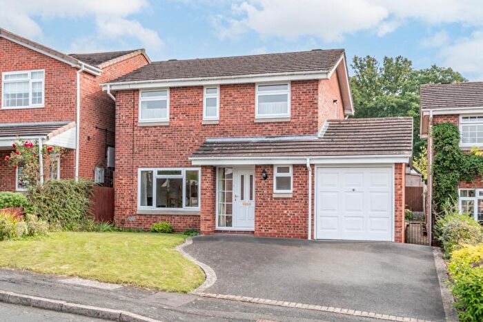 4 Bedroom Detached House For Sale In Great Barn Lane, Headless Cross, Redditch, B97
