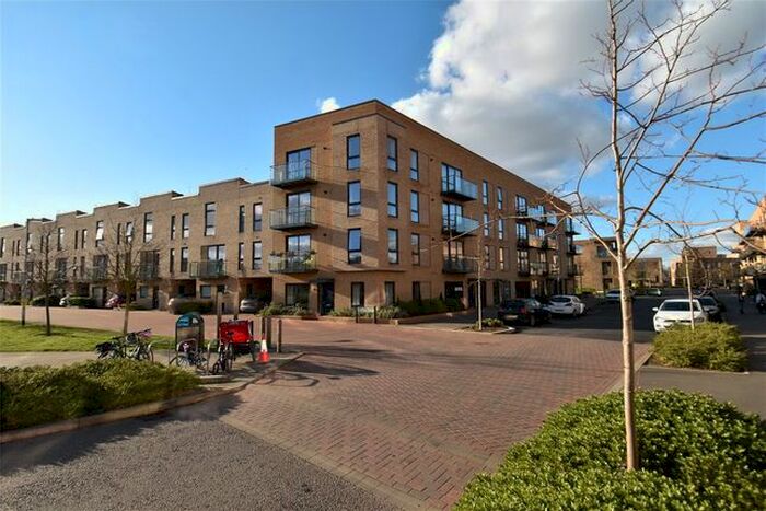 2 Bedroom Flat To Rent In Whittle Avenue, Trumpington, Cambridge, CB2