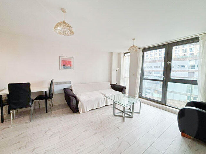 1 Bedroom Flat To Rent In Centenary Plaza, Holliday Street, Birmingham, B1