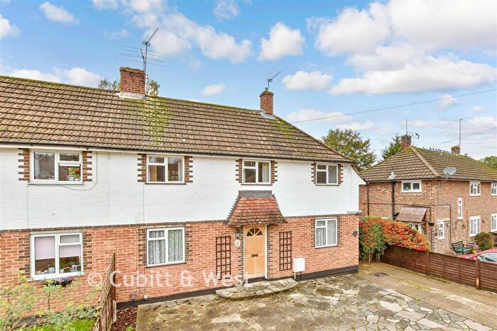 3 Bedroom Semi-Detached House For Sale In Oveton Way, Bookham, Leatherhead, Surrey, KT23