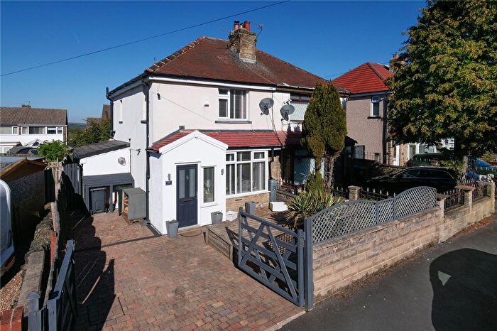 3 Bedroom Semi-detached House For Sale In Claremont Road, Shipley, West Yorkshire, BD18