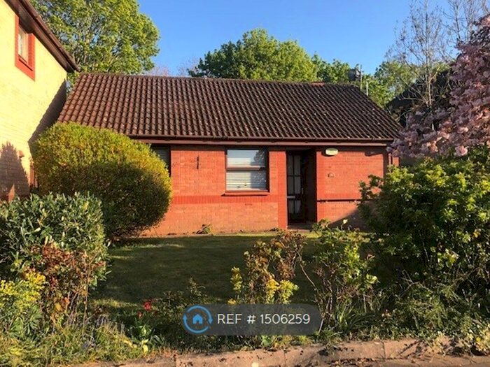 2 Bedroom Bungalow To Rent In Hazel Croft, Werrington, Peterborough, PE4