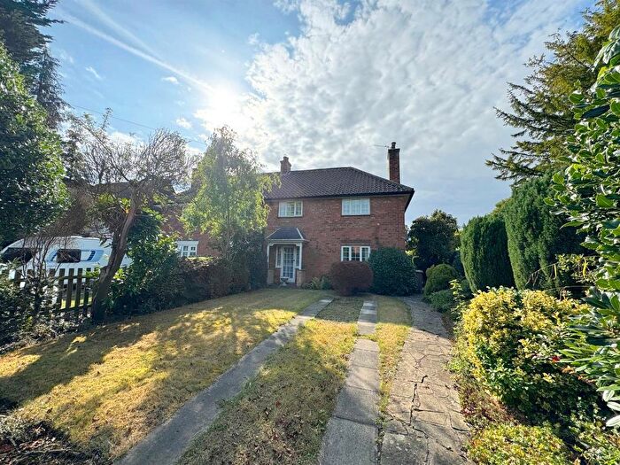 2 Bedroom Semi-detached House For Sale In Narrow Lane, North Ferriby, HU14