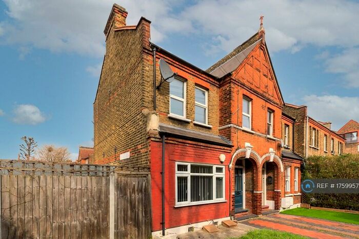 2 Bedroom Flat To Rent In Northcote Road, London, E17