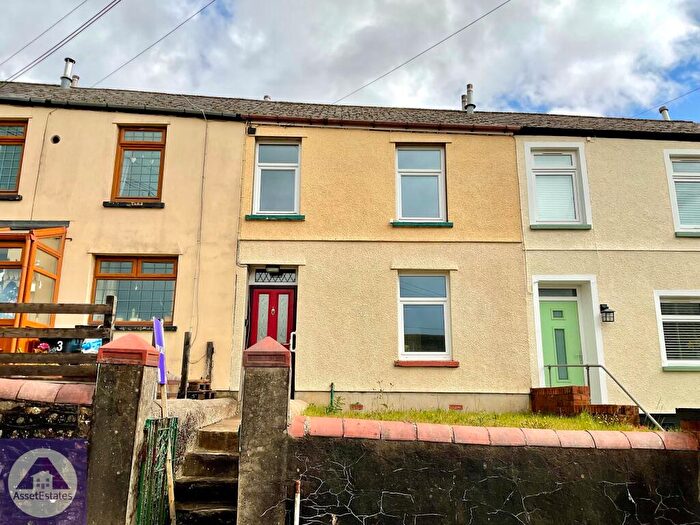 3 Bedroom Terraced House For Sale In Pages Houses, Blaina, NP13