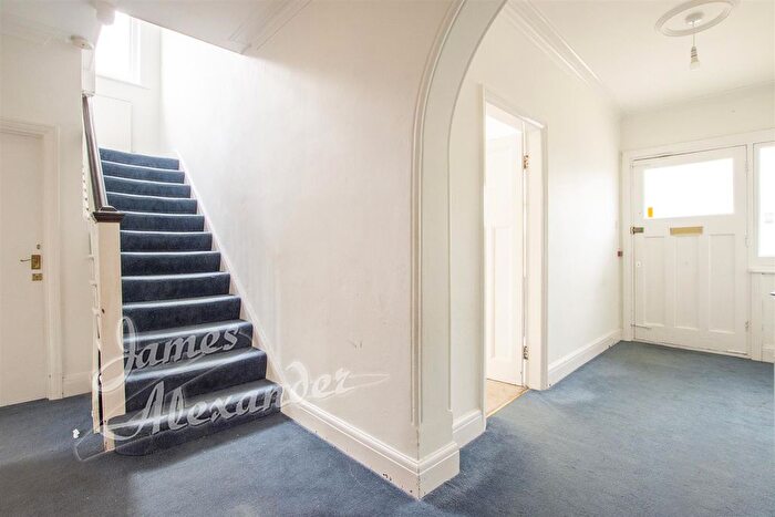 4 Bedroom Detached House For Sale In Pollards Hill North, London, SW16