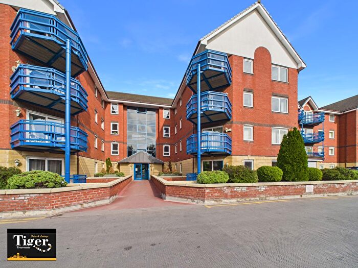 1 Bedroom Flat For Sale In Mountbatten Close, Preston, PR2