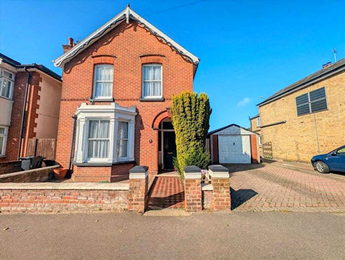 4 Bedroom Detached House For Sale In Ladysmith Avenue, Brightlingsea, CO7