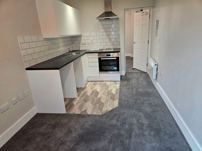 1 Bedroom Flat To Rent In Apartment, Balby Road, Doncaster, DN4