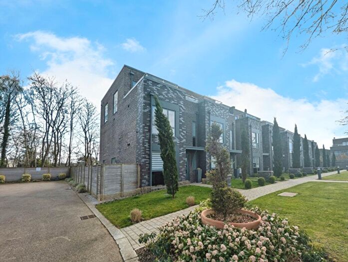 5 Bedroom House To Rent In Kensal Drive, Manchester, Greater Manchester, M20