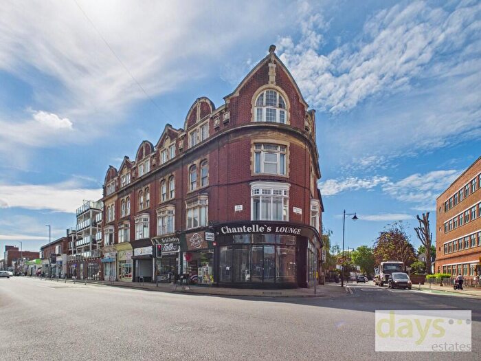 2 Bedroom Flat To Rent In Grove Road South, Portsmouth, Hampshire, PO5