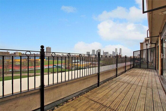 2 Bedroom Flat To Rent In Copperfield Road, London, E3