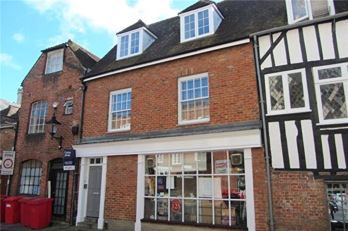 2 Bedroom Apartment To Rent In Little Minster Street, Winchester, Hampshire, SO23