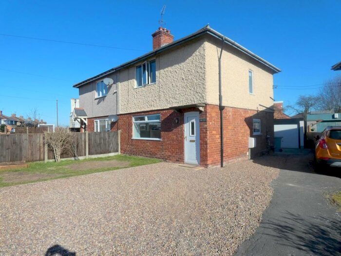 2 Bedroom Semi-Detached House To Rent In Church Street, Bilsthorpe, NG22