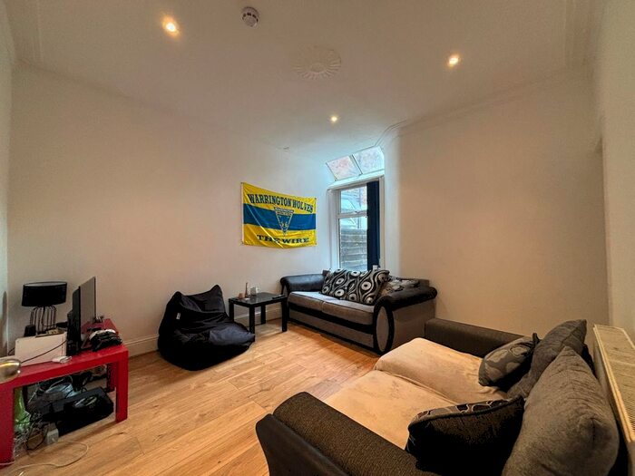 4 Bedroom End Of Terrace House To Rent In Richmond Road, Manchester, M14