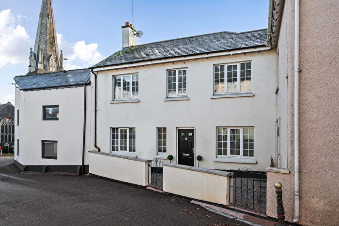 3 Bedroom Terraced House For Sale In The Square, Uffculme, EX15