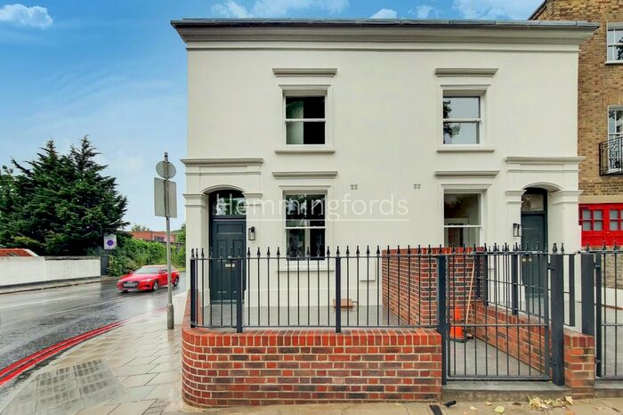 1 Bedroom Mews House To Rent In North Hill, Highgate, N6