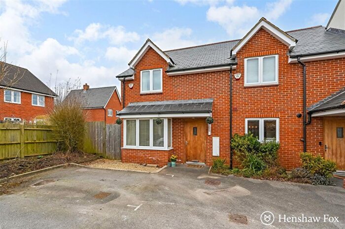 3 Bedroom End Of Terrace House For Sale In Street End, North Baddesley, Hampshire, SO52