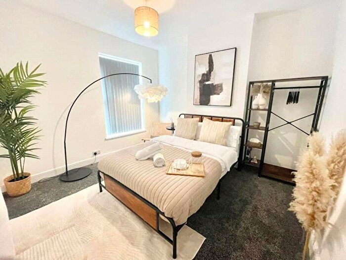 3 Bedroom Terraced House To Rent In Milner Road, Selly Park, Birmingham, B29