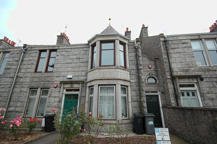 5 Bedroom Flat To Rent In Cairnfield Place, City Centre, Aberdeen, AB15
