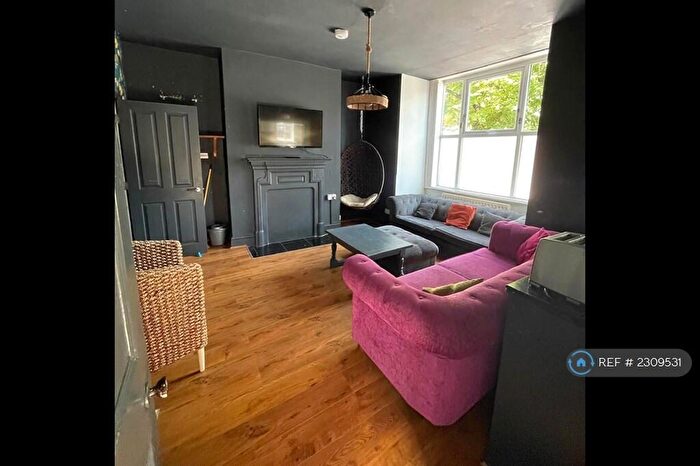 7 Bedroom End Of Terrace House To Rent In Fairbank Avenue, Manchester, M14