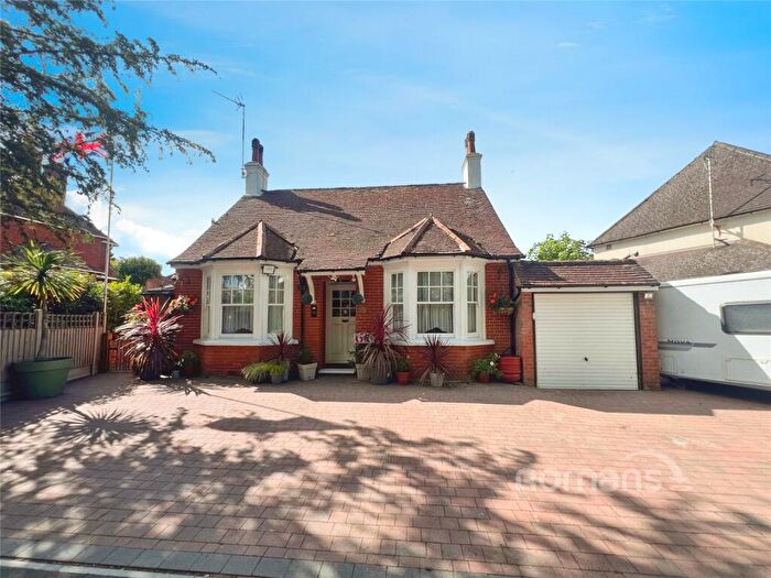 4 Bedroom Bungalow For Sale In Church Lane East, Aldershot, Hampshire, GU11