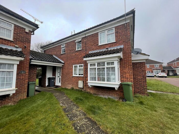 2 Bedroom Terraced House To Rent In Milverton Green, Luton, LU3