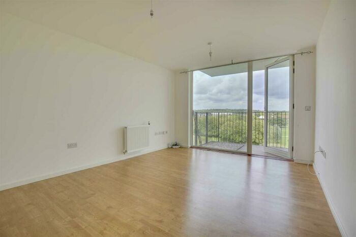 2 Bedroom Flat To Rent In Lanacre Avenue, Colindale, NW9