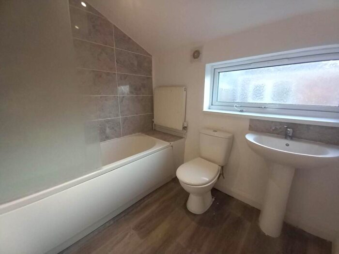 1 Bedroom Flat To Rent In Park Street, Grimsby, DN32