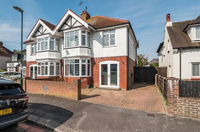 3 Bedroom Semi Detached House For Sale In Hillsboro Road, Bognor Regis, PO21