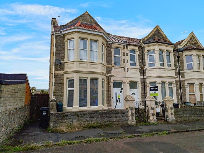2 Bedroom Flat For Sale In Pitman Road, Weston-super-Mare, BS23
