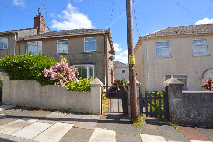 2 Bedroom Flat For Sale In Moorfield Avenue, Plymouth, Devon, PL6