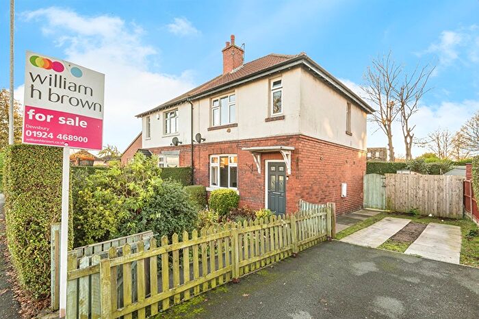 3 Bedroom Semi Detached House For Sale In Syke Lane, Earlsheaton, Dewsbury, WF12